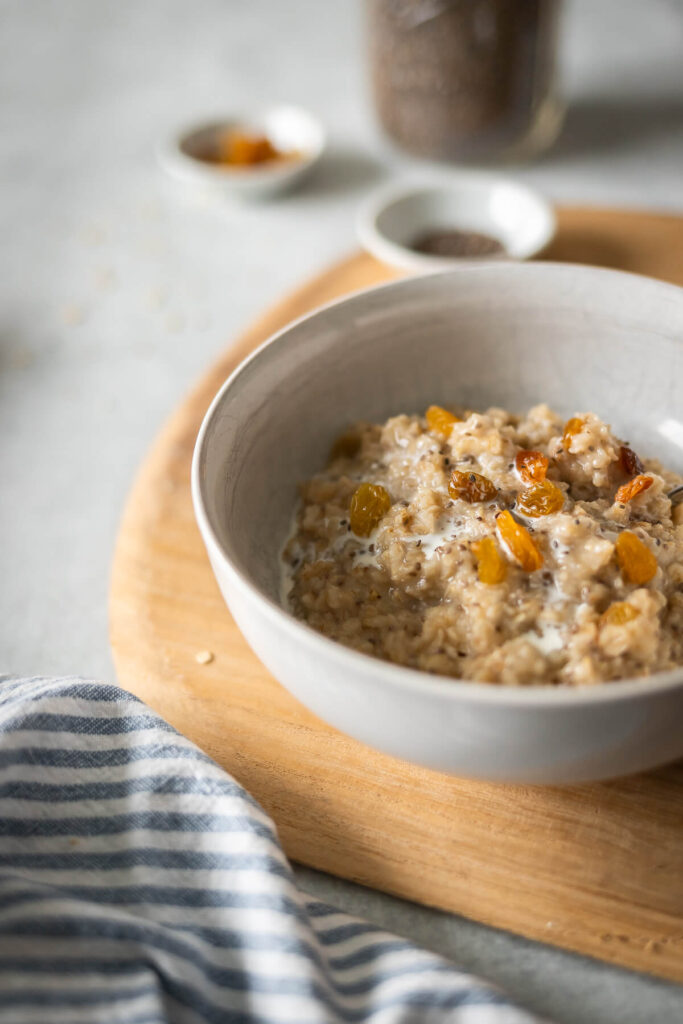 creamy brown sugar oatmeal with chia seeds and raisins