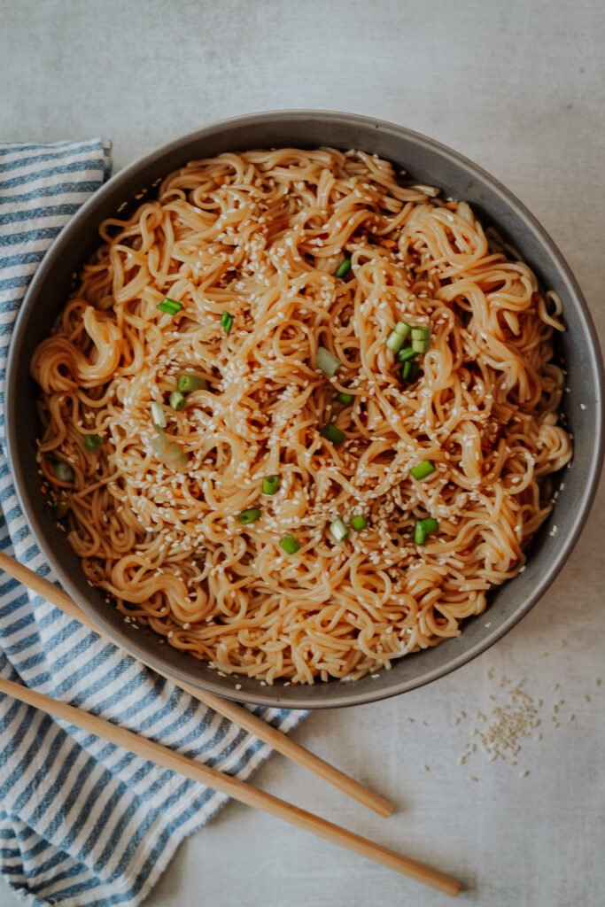 gluten free ramen noodles with scallions and sesame seeds