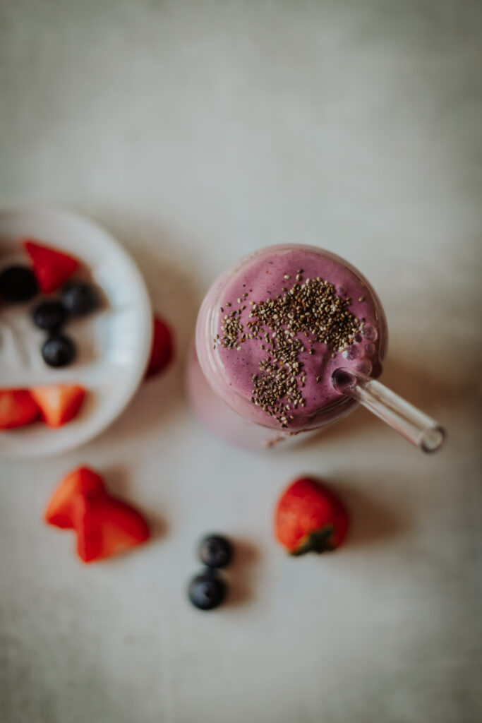 triple berry smoothie with chia seeds